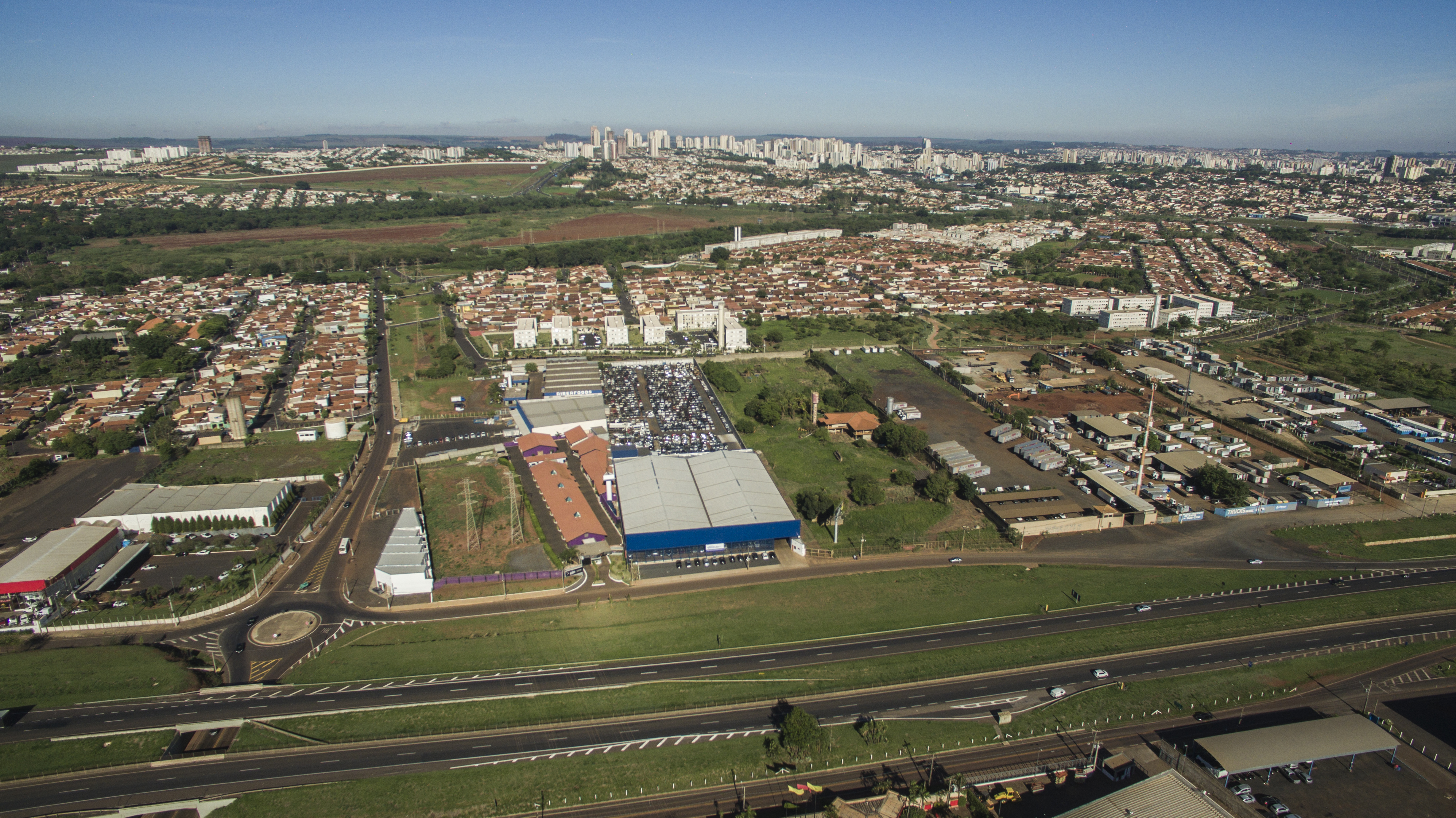 Loja Ribeirão Preto / Aérea 4